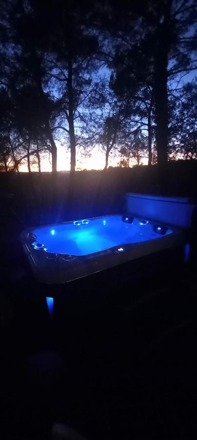 Gite Avec Spa Jacuzzi Au Coeur De Provence Cote D'Azur Saint-Antonin-du-Var Luaran gambar